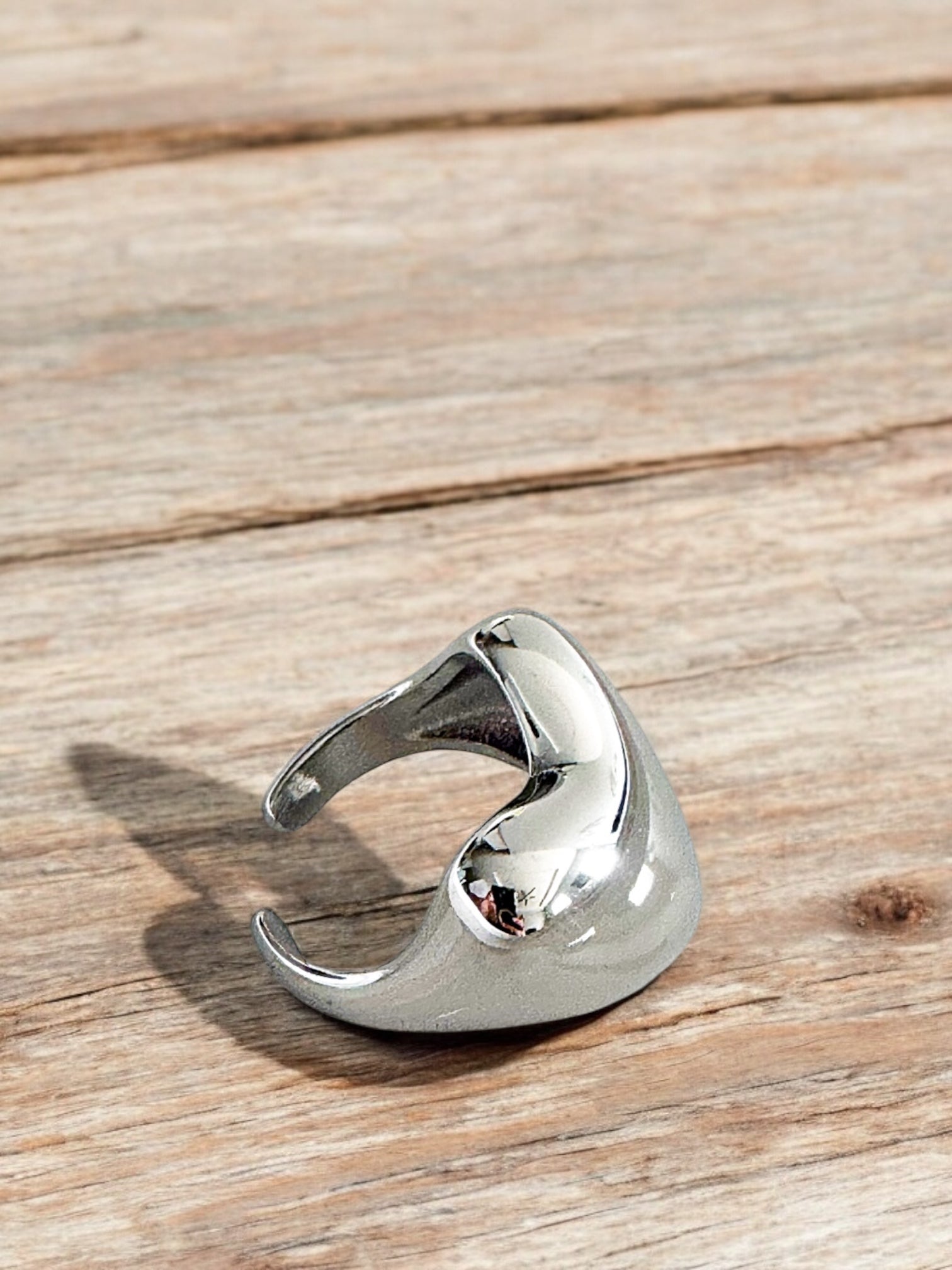 Puffy heart ring