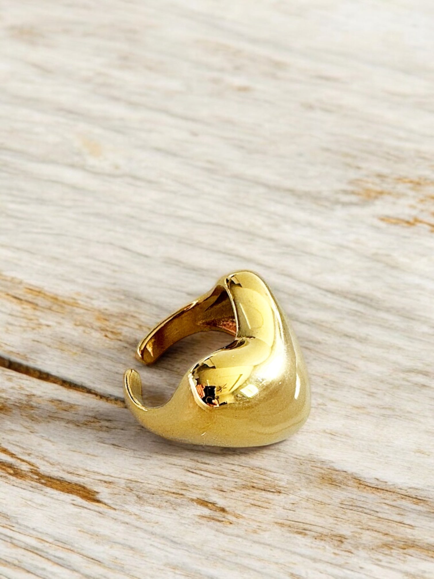 Puffy heart ring